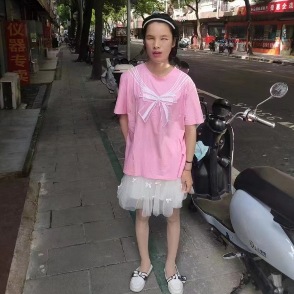 上海26岁单身美女真诚找对象-玉树相亲网