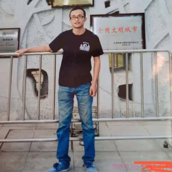江苏36岁单身帅哥真诚找对象-玉树征婚相亲网