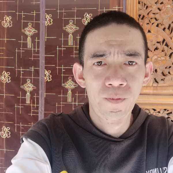 37岁岁云南单身帅哥 - 玉树吉缘网